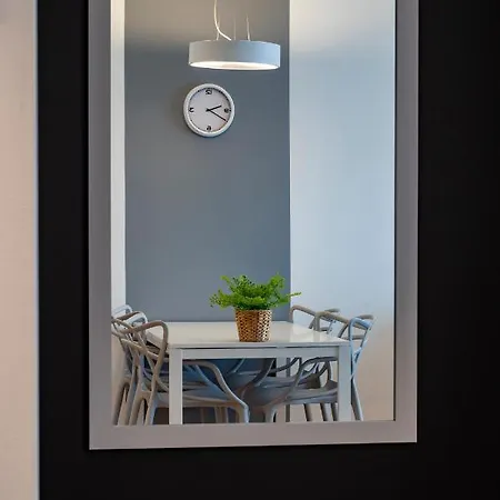 Cztery Oceany, Apartament Blisko Plazy, Grey גדנסק